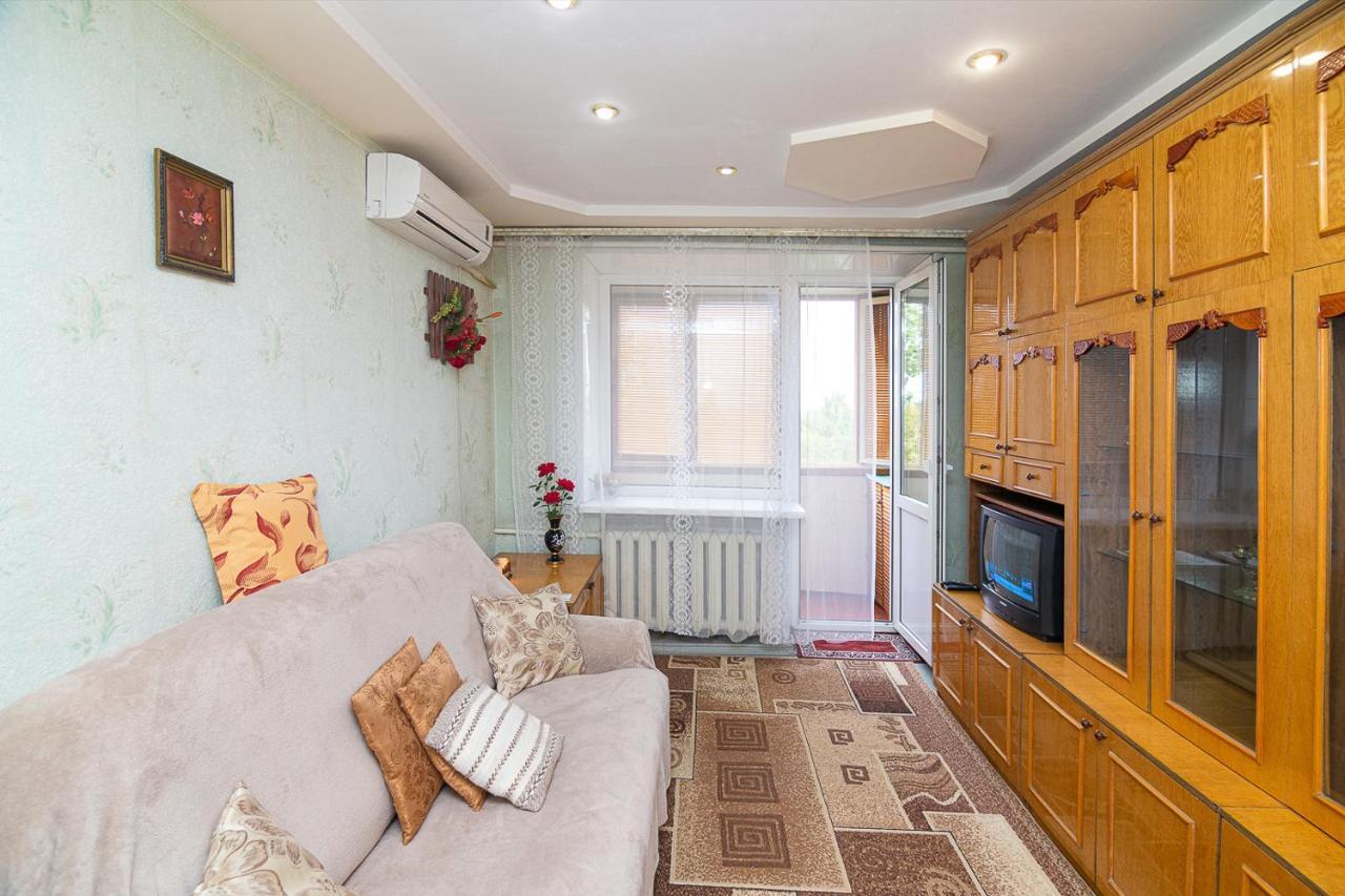 Comfortable Apartments On Hrushevskogo Street Near 16 City Hospital Dnipro Luaran gambar